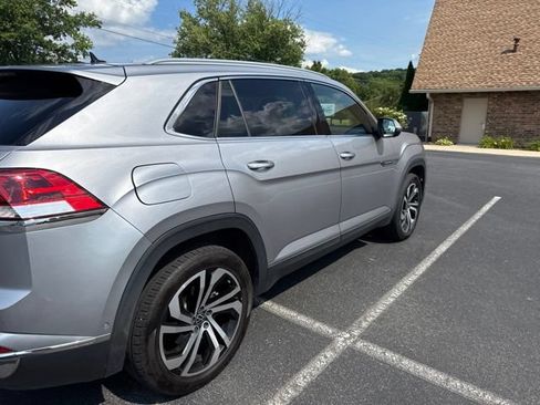 Used 2020 Volkswagen Atlas Cross Sport SEL Premium AWD/4WD image 9