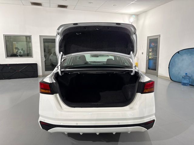 Used 2025 Nissan Altima 2.5 SV FWD image 10