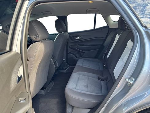 Used 2024 Chevrolet Trax LS w/ LS Convenience Package FWD image 21