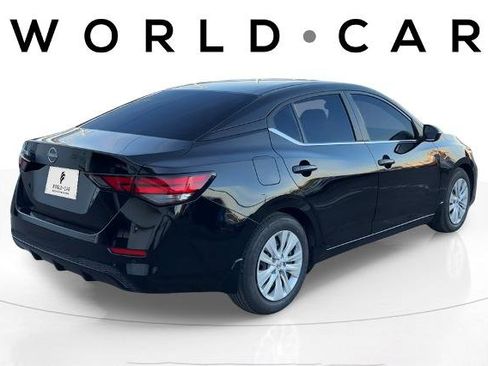 Certified 2025 Nissan Sentra S image 7