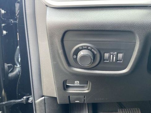 Certified 2023 Jeep Grand Cherokee L Laredo AWD/4WD image 15