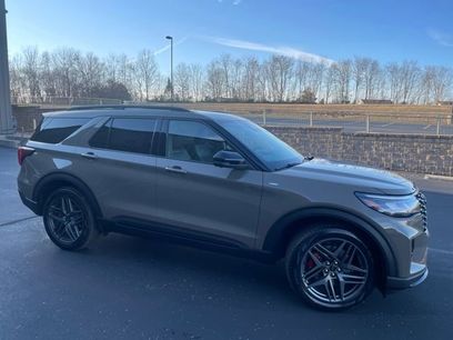 New 2026 Ford Explorer ST-Line w/ ST-Line Street Pack