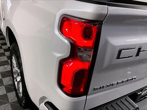 Certified 2024 Chevrolet Silverado 1500 High Country w/ Technology Package AWD/4WD image 27