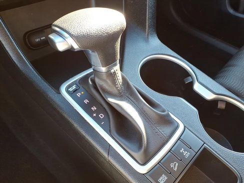 Used 2021 Kia Sportage LX image 13