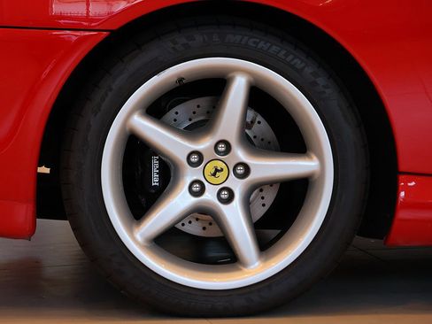 Used 1998 Ferrari 550 Maranello image 53