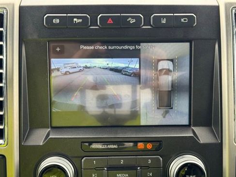 Used 2017 Ford F250 Platinum w/ Platinum Ultimate Package AWD/4WD image 34