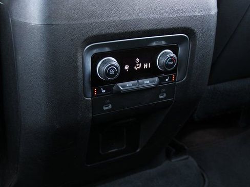 Used 2021 Chevrolet Tahoe LT w/ LT Signature Package image 28