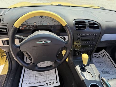 Used 2002 Ford Thunderbird RWD image 11