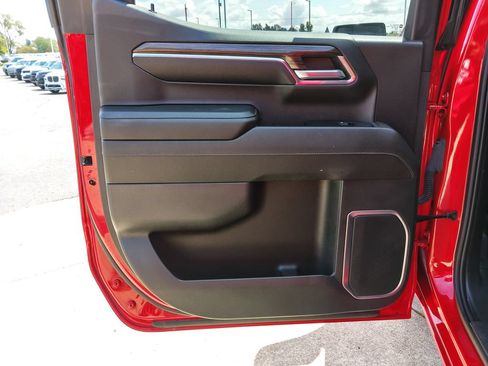 Used 2023 Chevrolet Silverado 1500 LT AWD/4WD image 15