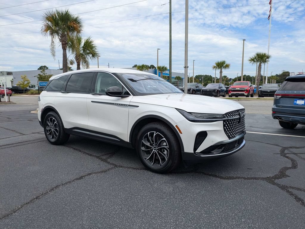 New 2026 Lincoln Nautilus Premier AWD/4WD image 2