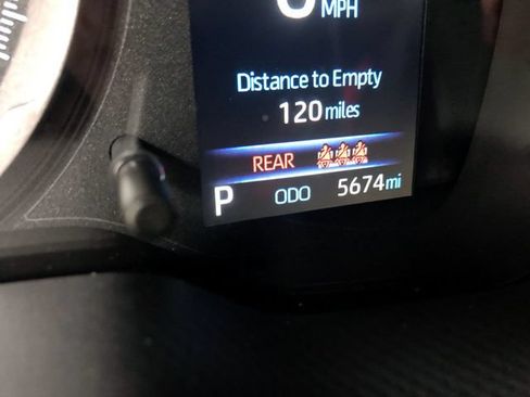 Used 2020 Toyota Corolla SE w/ SE Preferred Package FWD image 19