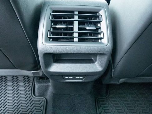 New 2026 Volkswagen Tiguan SE R-Line image 33