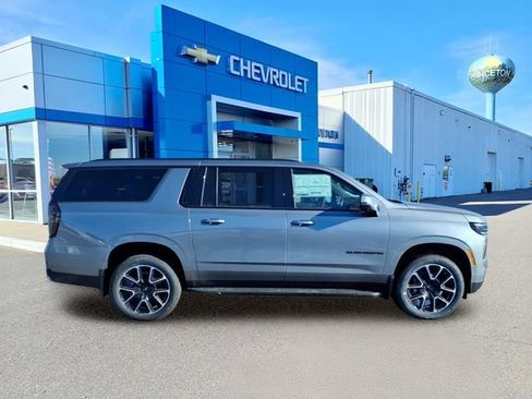 New 2026 Chevrolet Suburban RST w/ Comfort Package image 2