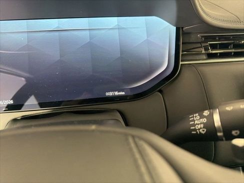 Used 2026 Land Rover Range Rover Long Wheelbase SE image 19