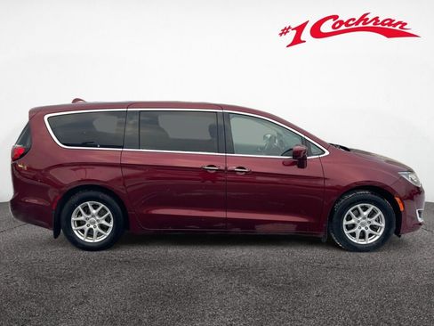 Used 2020 Chrysler Pacifica Touring w/ Cold Weather Group image 8
