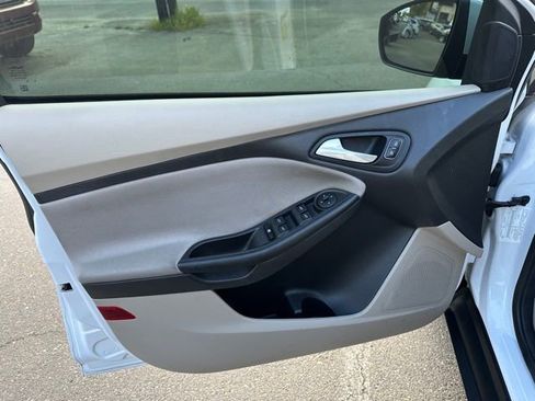 Used 2018 Ford Focus SE image 13