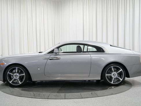 Used 2015 Rolls-Royce Wraith image 6