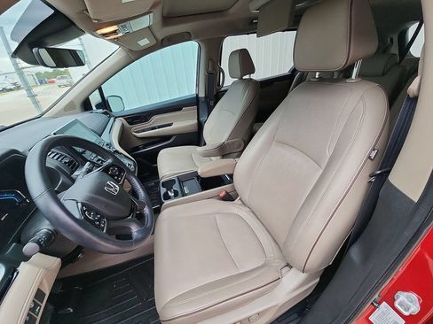 Used 2022 Honda Odyssey Elite image 15