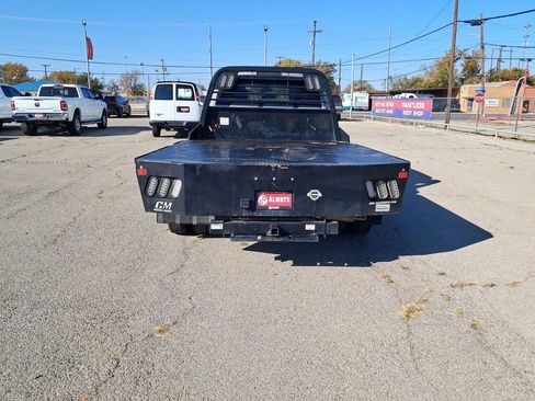 Used 2022 RAM 3500 Tradesman w/ Chrome Appearance Group image 8