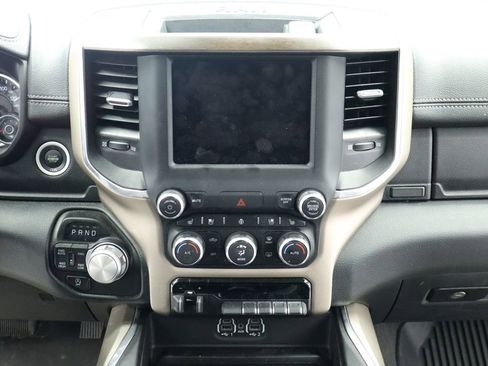 Used 2022 RAM 1500 Laramie AWD/4WD image 29