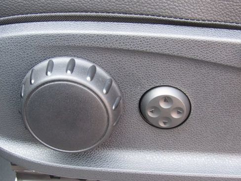 Used 2025 Mercedes-Benz Sprinter 2500 image 12