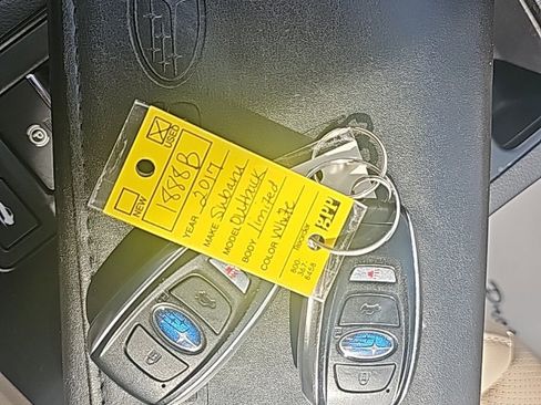 Used 2017 Subaru Outback 2.5i Limited w/ Popular Package #5 image 26