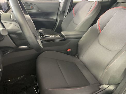 Used 2026 Toyota Prius Plug-In Hybrid FWD image 18