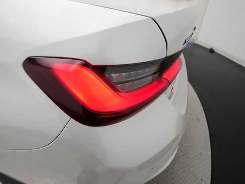 Used 2024 BMW 330i xDrive Sedan AWD/4WD image 32