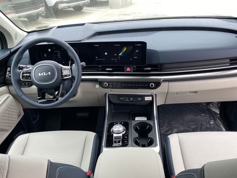 New 2026 Kia Carnival SX Prestige image 24