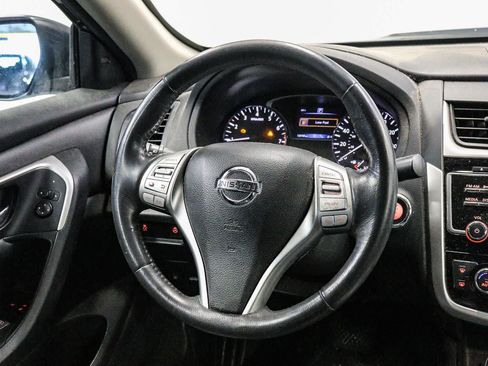 Used 2018 Nissan Altima 2.5 SL FWD image 16