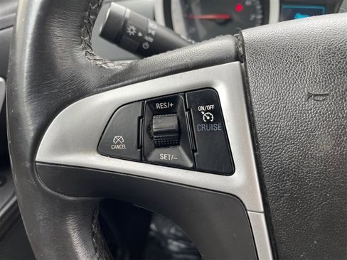 Used 2016 Chevrolet Equinox LT w/ Convenience Package image 47