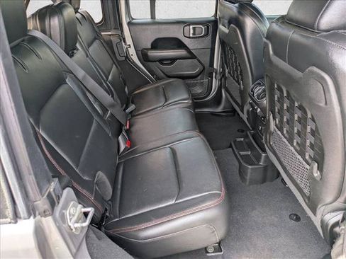 Used 2019 Jeep Wrangler Unlimited Rubicon w/ Dual Top Group AWD/4WD image 19