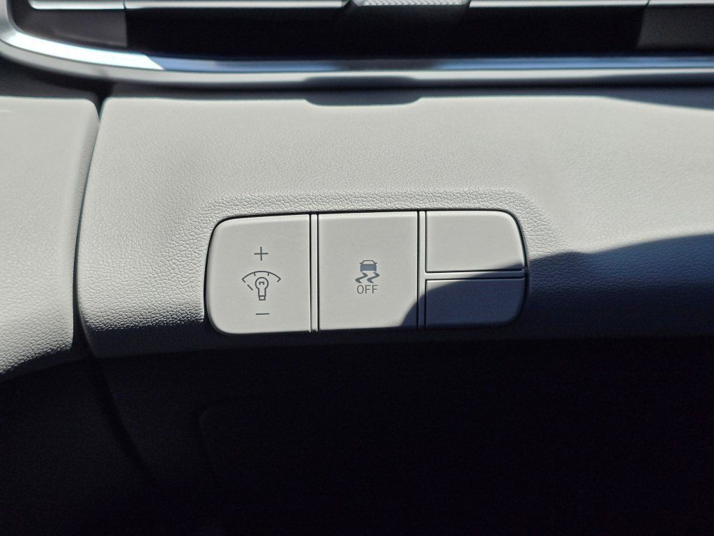 New 2026 Hyundai Elantra Limited FWD image 27