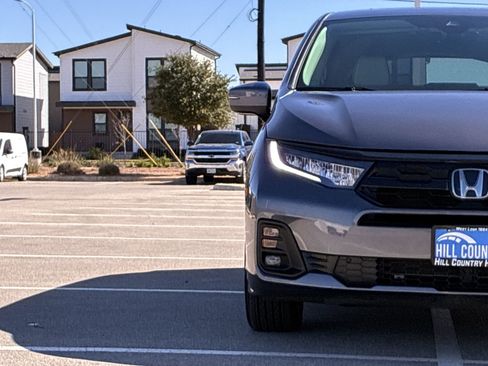 Certified 2026 Honda Odyssey Touring image 10