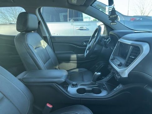 Used 2019 GMC Acadia SLT image 11