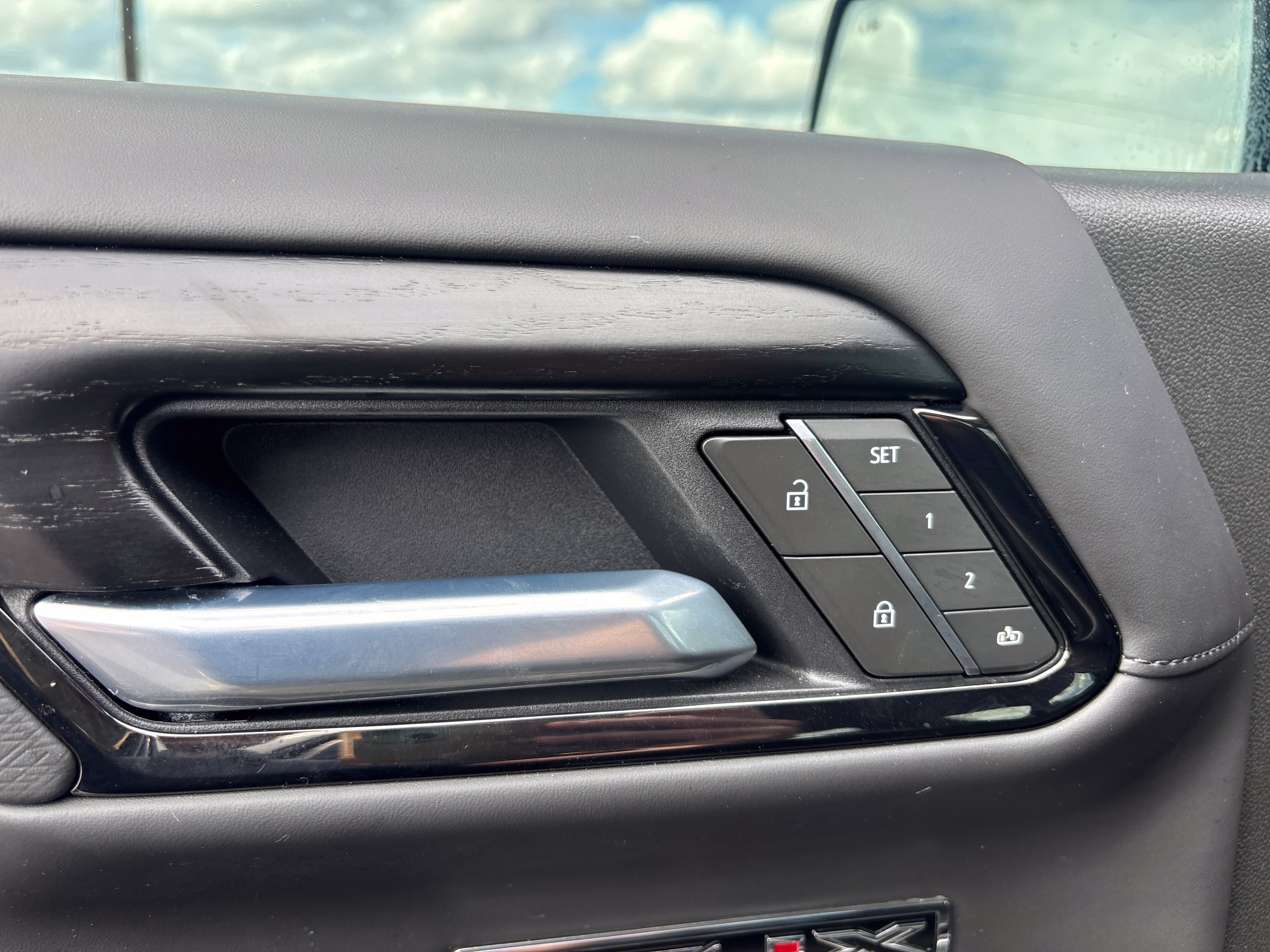 Used 2025 GMC Sierra 1500 AT4X AWD/4WD image 14