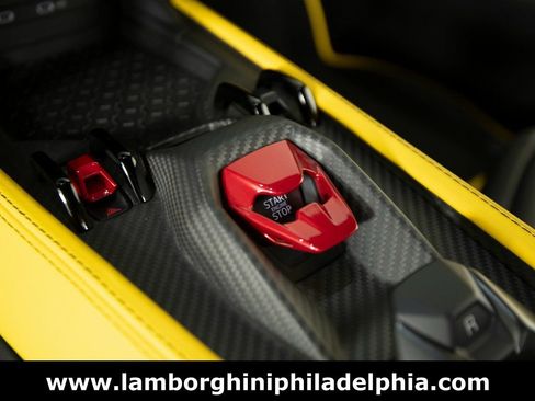 Used 2024 Lamborghini Revuelto image 25
