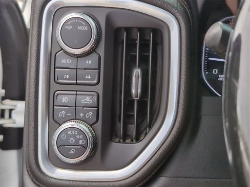 Used 2023 GMC Sierra 3500 AT4 w/ AT4 Preferred Package image 27