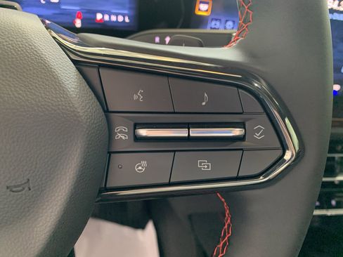 New 2026 Chevrolet Traverse RS w/ LPO, Floor Liner Package FWD image 22