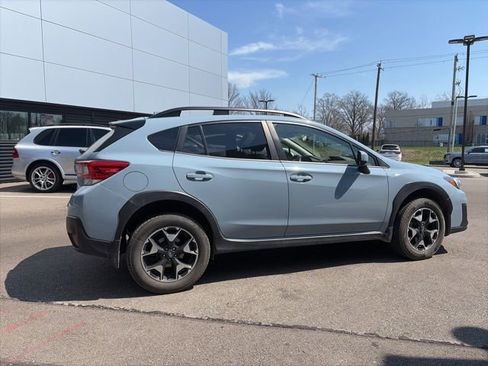 Used 2019 Subaru Crosstrek 2.0i Premium image 3