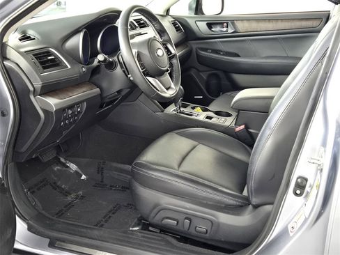 Used 2018 Subaru Outback 3.6R Limited image 7