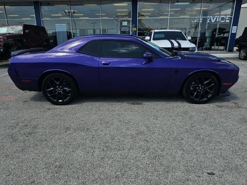 Used 2023 Dodge Challenger R/T w/ Blacktop Package RWD image 8