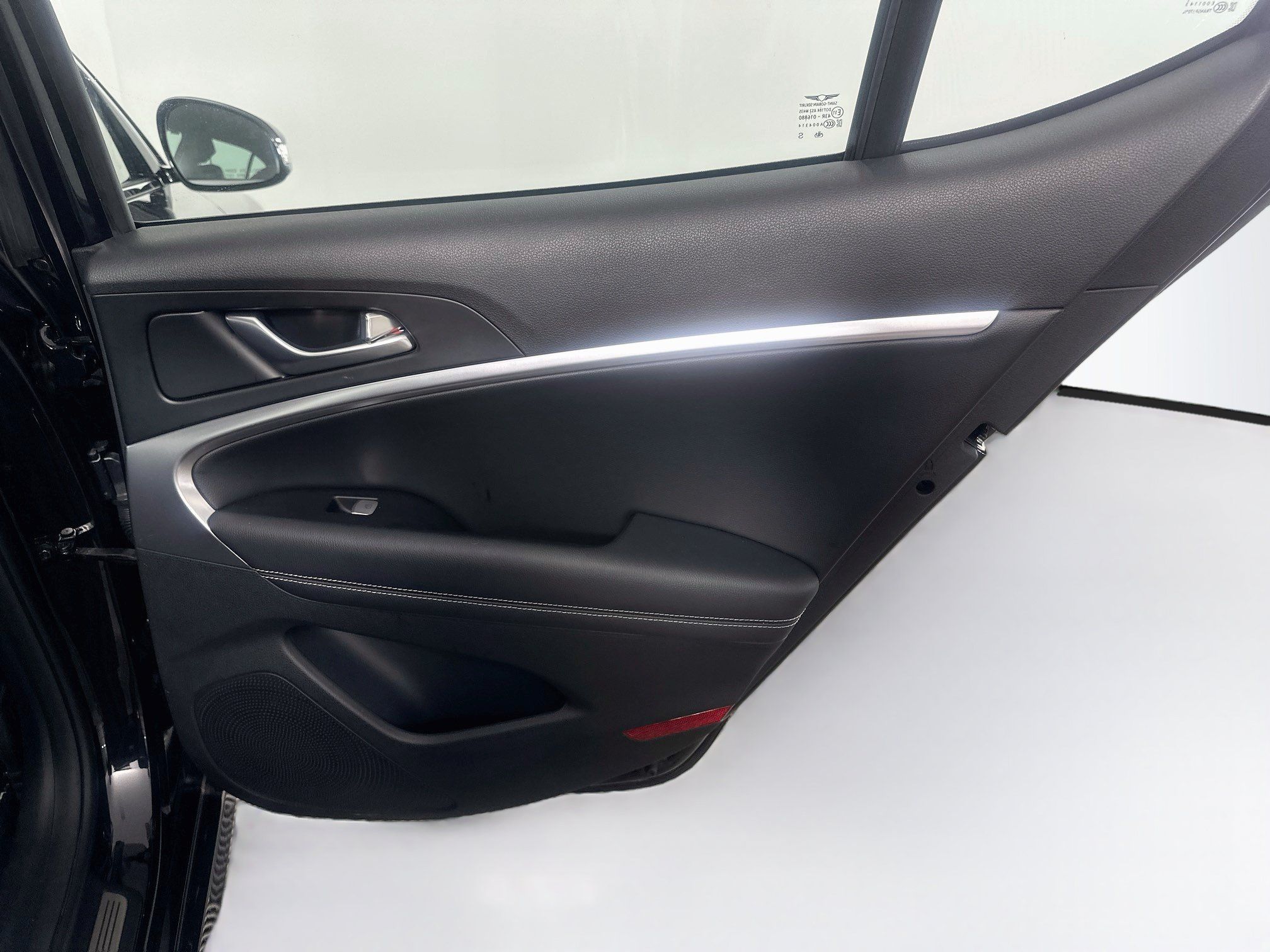 Used 2026 Genesis G70 2.5T RWD image 29