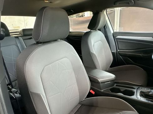 Used 2025 Volkswagen Jetta Sport FWD image 27