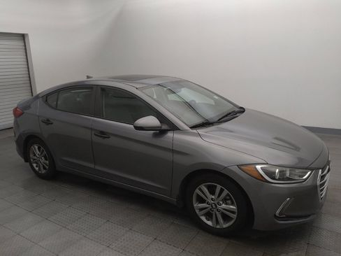 Used 2018 Hyundai Elantra Value Edition FWD image 11