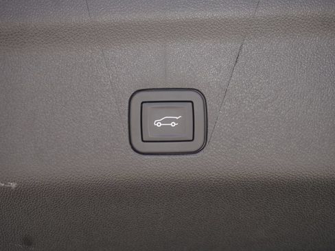 Used 2026 Chevrolet Tahoe RST RWD image 10