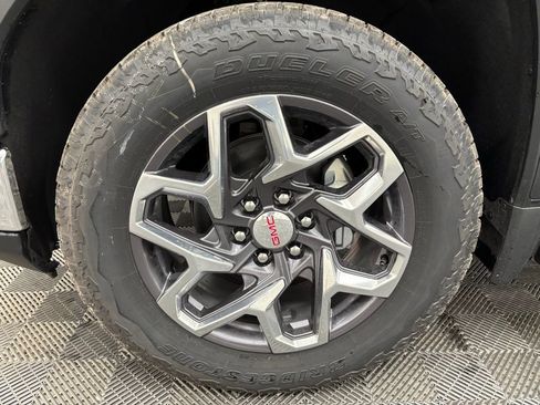 New 2025 GMC Sierra 1500 SLT w/ SLT Premium Plus Package image 15