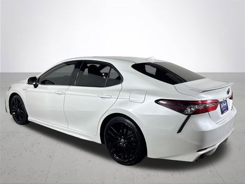 Used 2021 Toyota Camry XSE w/ Navigation Upgrade Package image 8