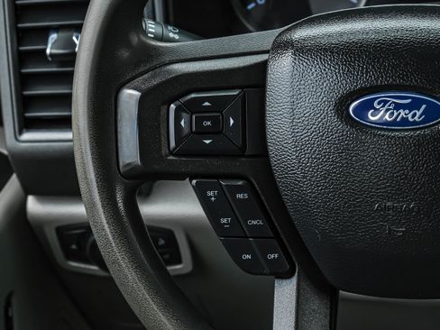 Used 2021 Ford F250 XL w/ STX Appearance Package AWD/4WD image 16