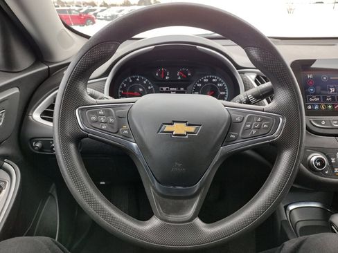 Used 2024 Chevrolet Malibu LT image 19